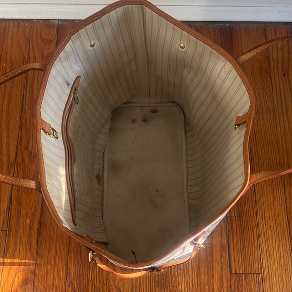 Louis Vuitton Damier Azur Neverfull - Picture 5 of 16